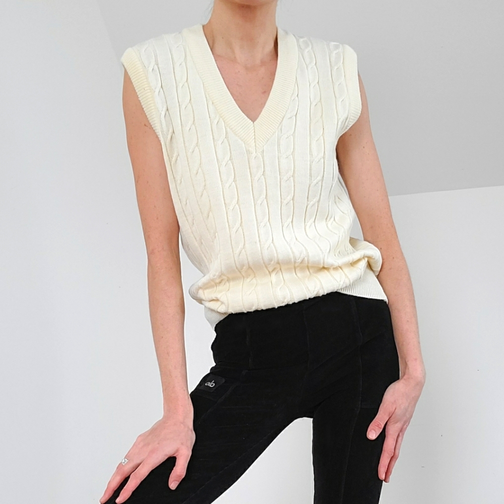 VINTAGE - WOOL BLEND KNIT VEST